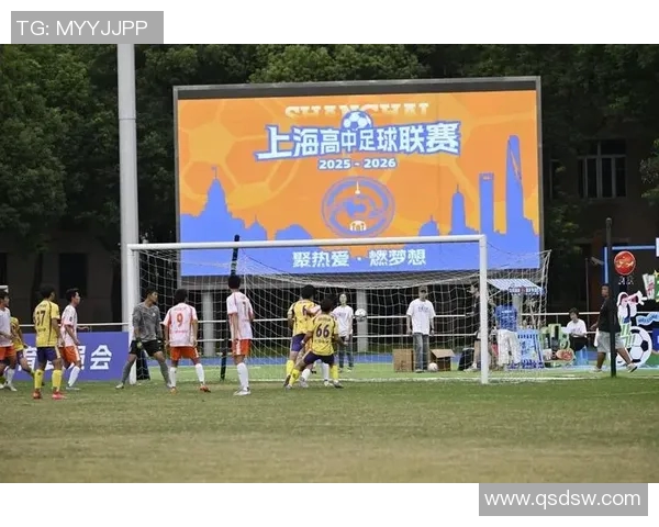 上海足球队实力提升引发热议新赛季展望与挑战并存