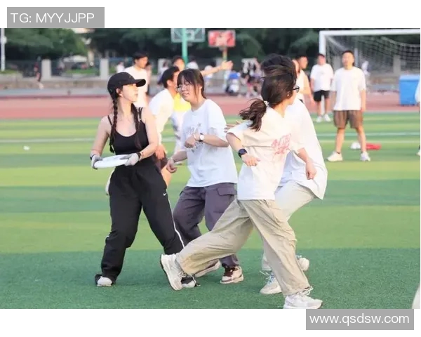 西安飞盘队在极限运动会中的精彩表现与力量解析