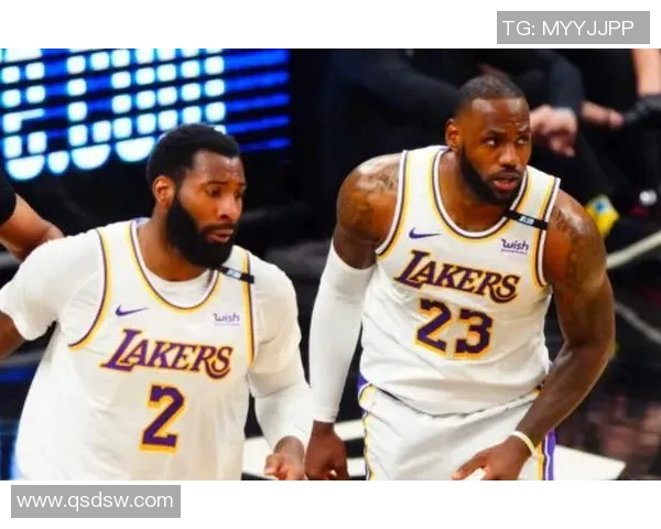 丹尼斯施罗德在NBA的崛起与挑战：从年轻新星到球队领袖的蜕变之路